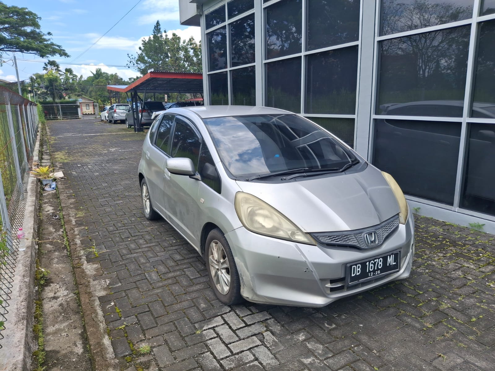 gambar besar 3